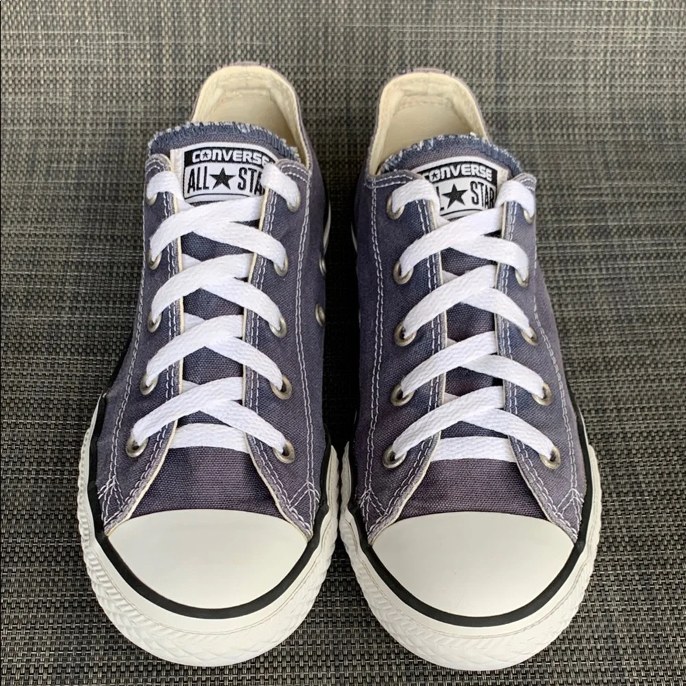 Converse Chuck Taylor All Star Classic Low top Blue Sneakers youth kids size 3